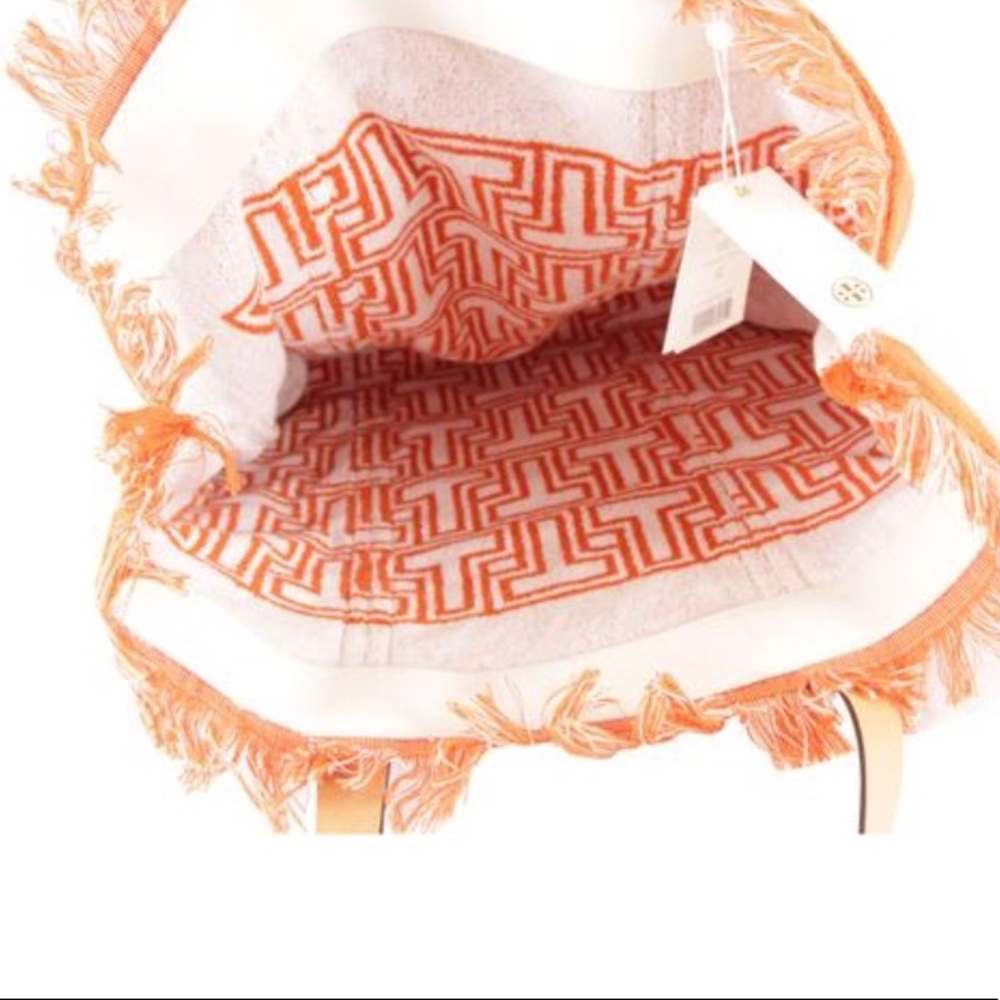 SOLD!!! NEW, AUTHENTICATED TORY BURCH Terry Tote - Picture 5 of 8